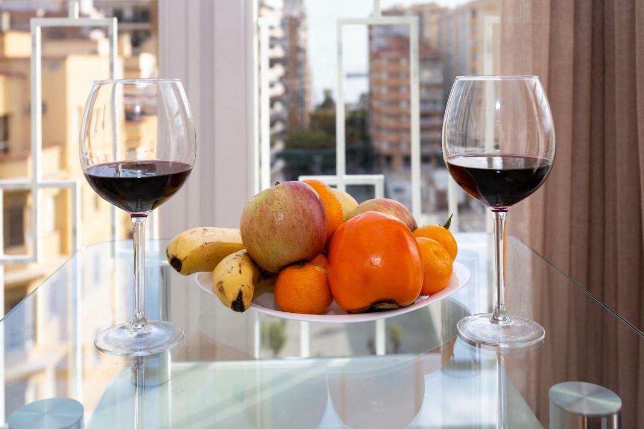 Perla De Malagueta Apartment Malaga Exterior photo